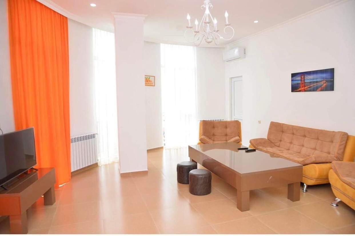 Orange Home Hotel باتومي المظهر الخارجي الصورة