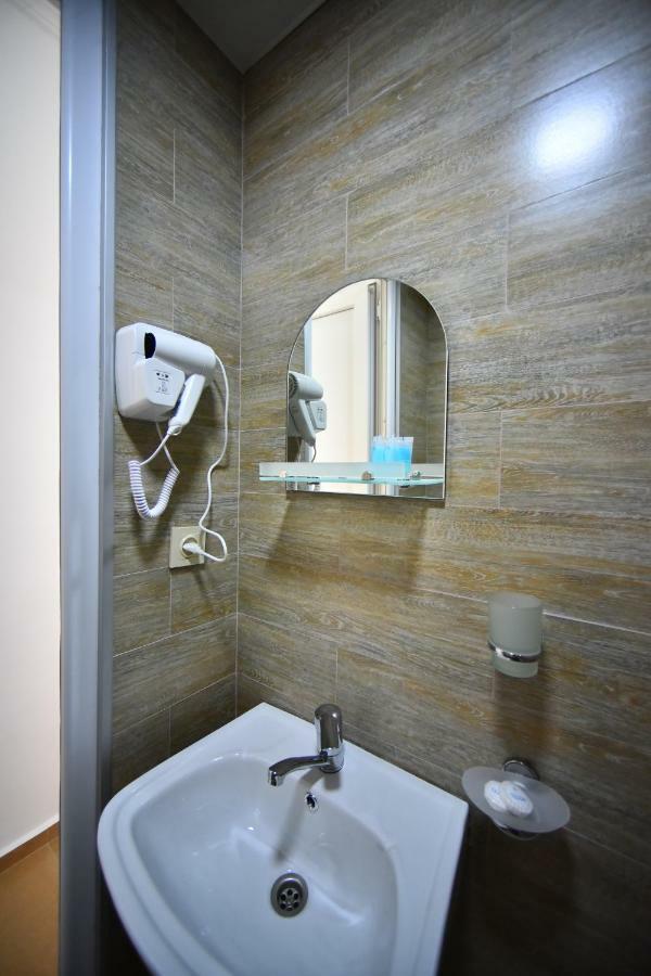 Orange Home Hotel باتومي المظهر الخارجي الصورة