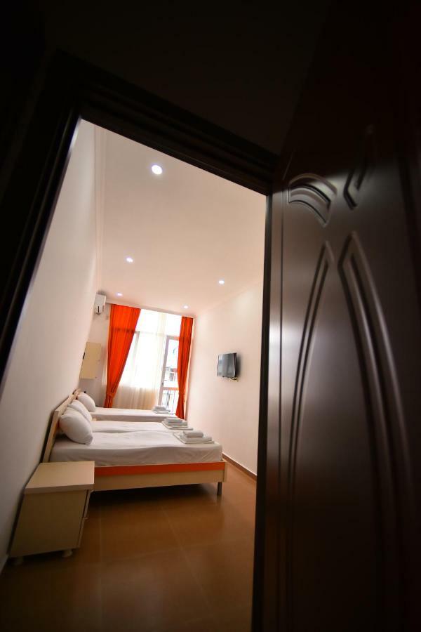 Orange Home Hotel باتومي المظهر الخارجي الصورة