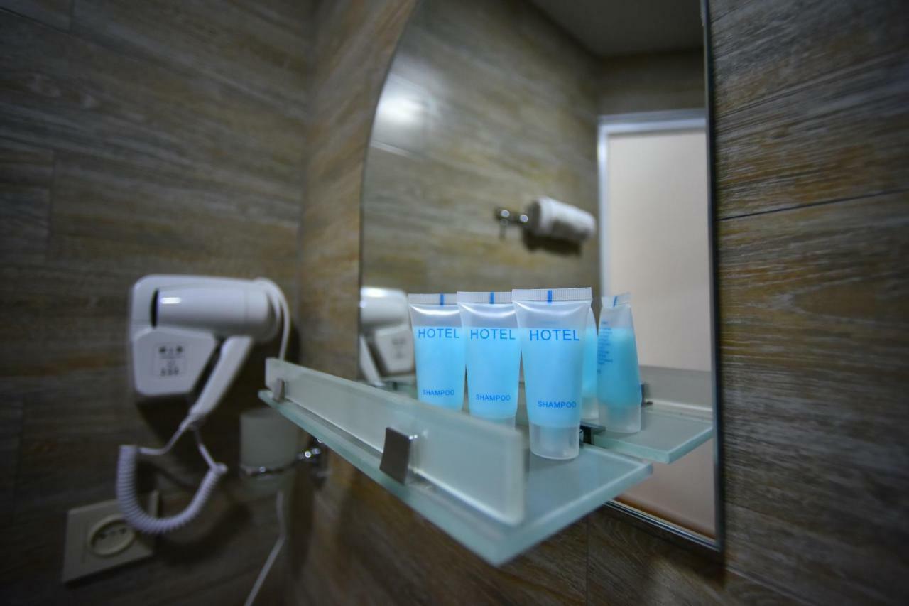 Orange Home Hotel باتومي المظهر الخارجي الصورة