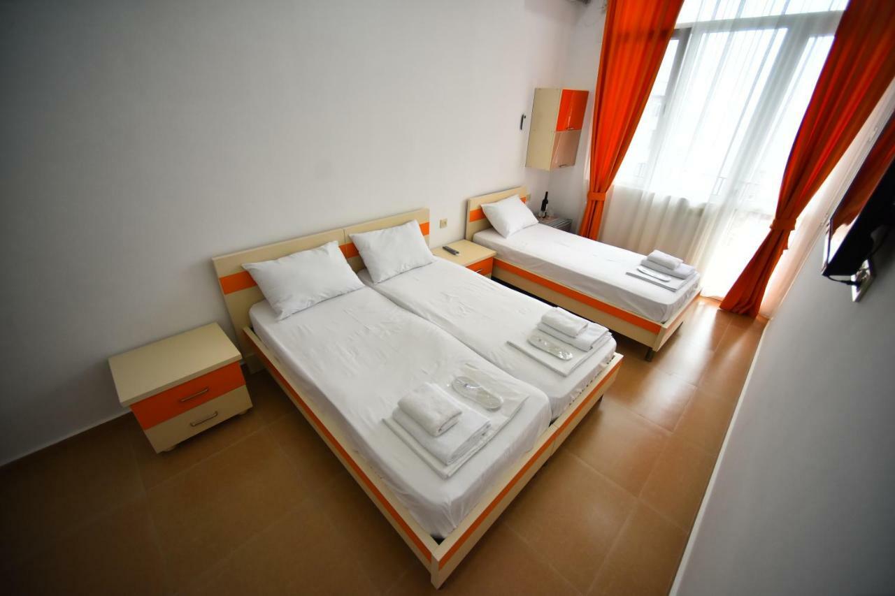 Orange Home Hotel باتومي المظهر الخارجي الصورة