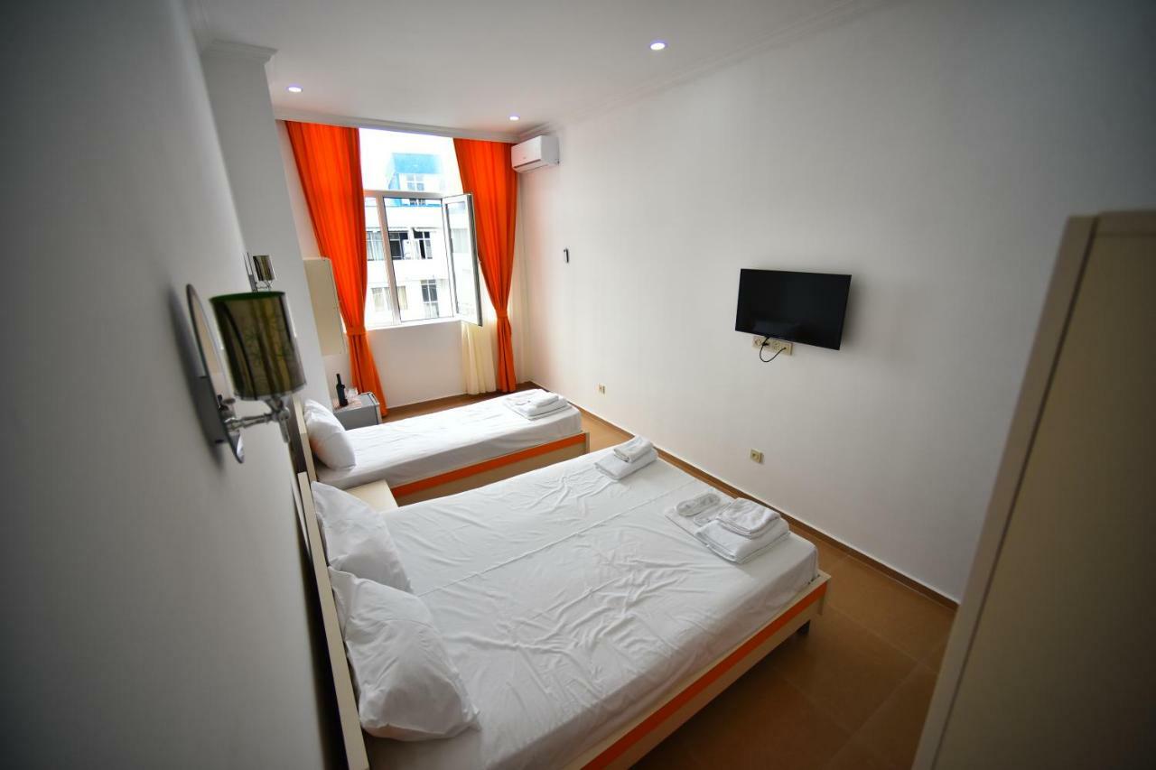 Orange Home Hotel باتومي المظهر الخارجي الصورة
