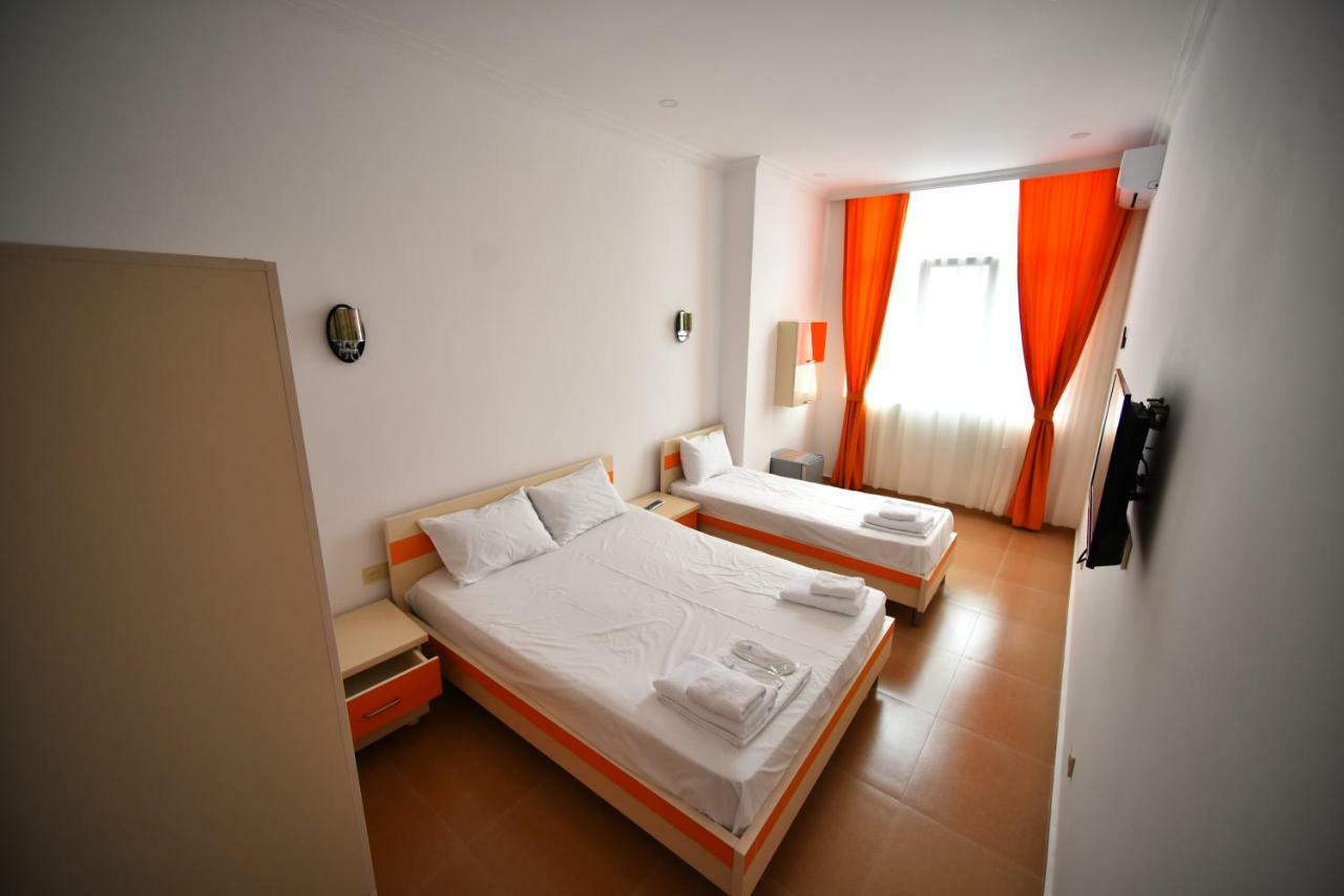 Orange Home Hotel باتومي المظهر الخارجي الصورة