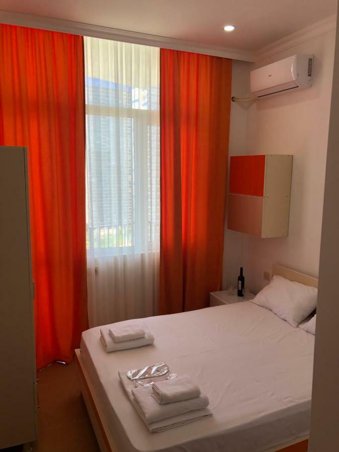 Orange Home Hotel باتومي المظهر الخارجي الصورة